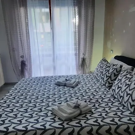 Casa Vacanze Mary Carrara